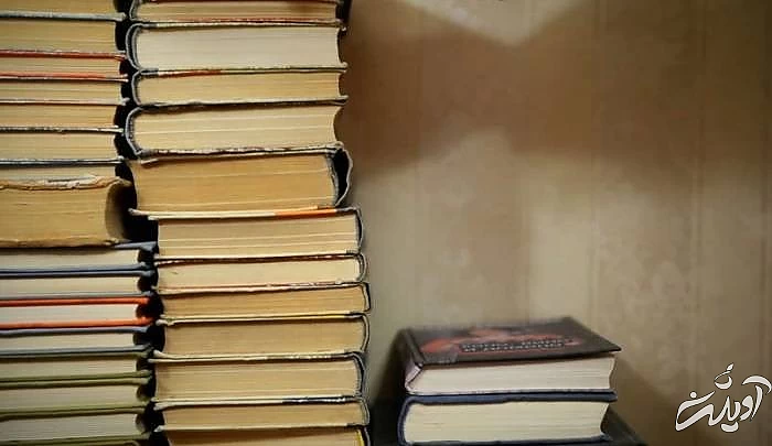 از بین بردن لکه ها از روی کتاب تمیز شدن کتاب ها